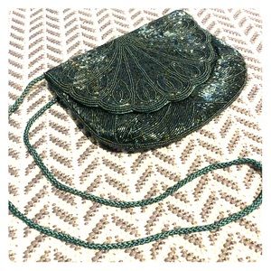 Dark green beaded purse with Art Deco pattern
